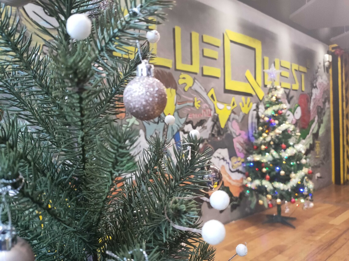 Christmas clueQuest
