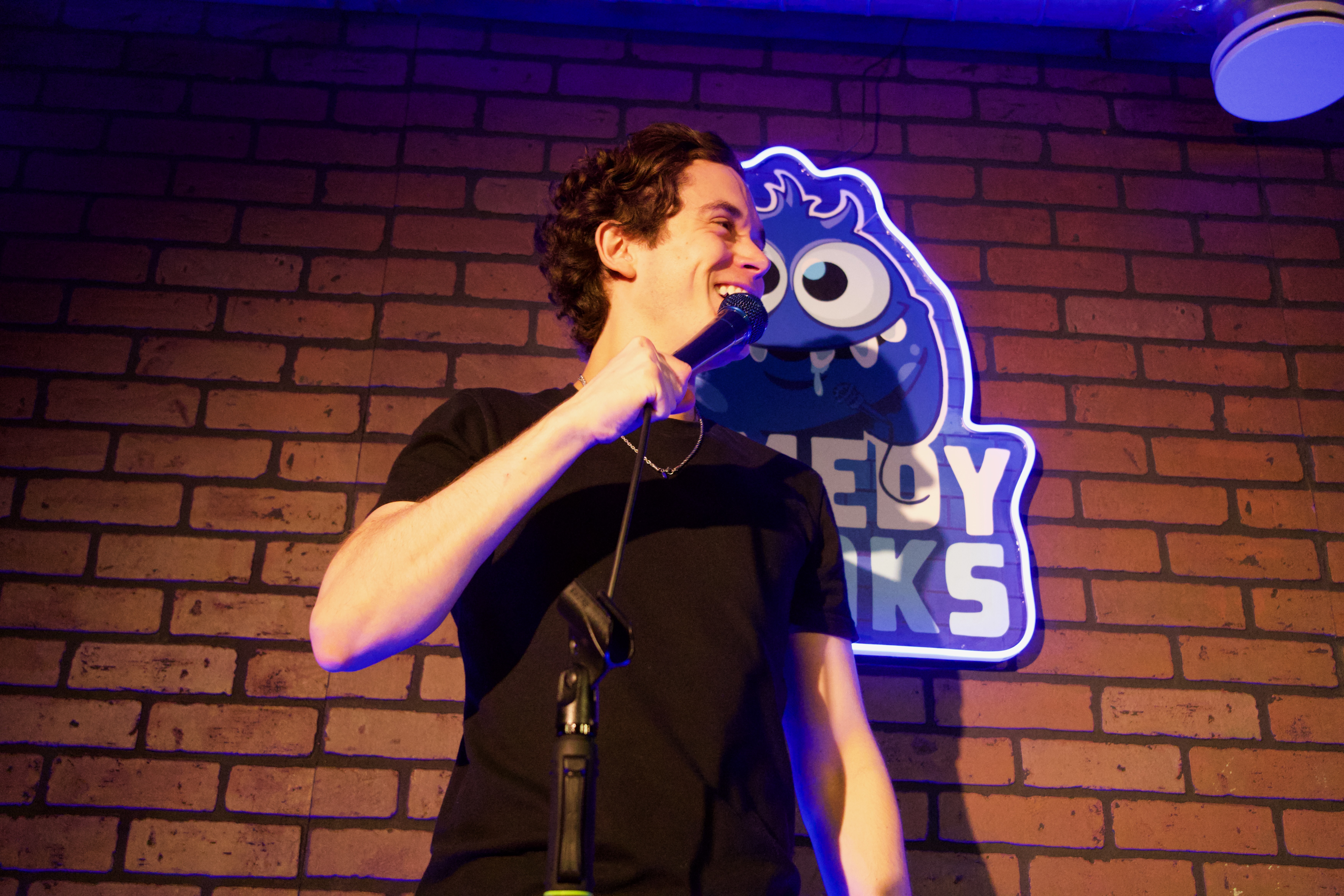 comedy-freaks-jomi